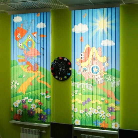 Тканевые вертикальные жалюзи для детского сада